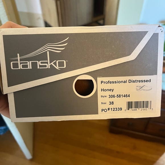 Women’s Dansko clogs size 38 - Picture 10 of 11